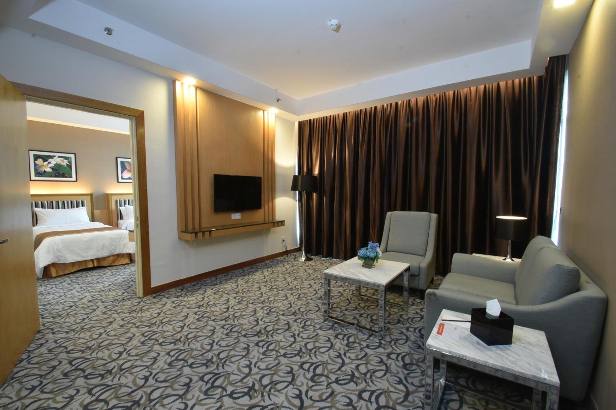 Tenera Hotel Бангі Екстер'єр фото Suite room
